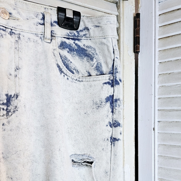 Zara distressed mid rise relaxed fit acid washed jeans size 8 - Picture 4 of 13